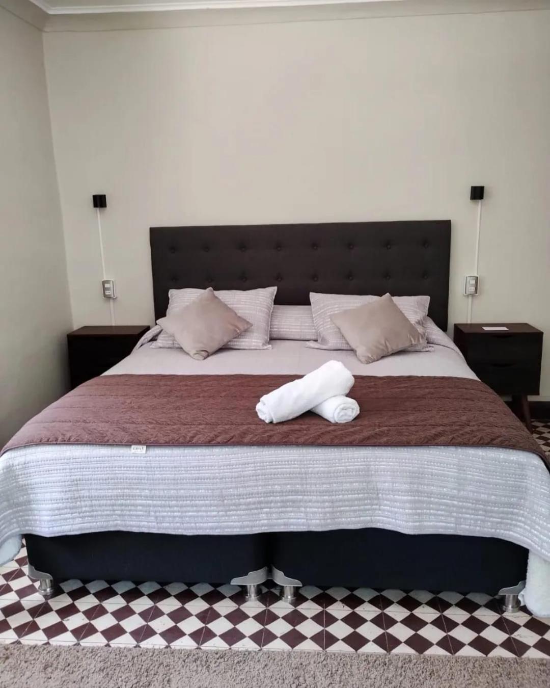 סן אלפונסו Hostal Los Penones מראה חיצוני תמונה